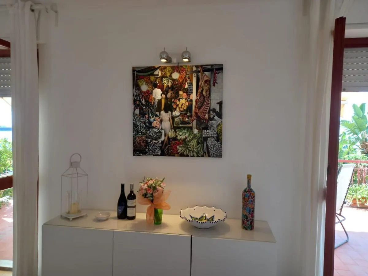 White Lotus Apartment Taormina Italy