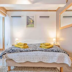 https://chalet-mirador.hotels-rhonealpes.com